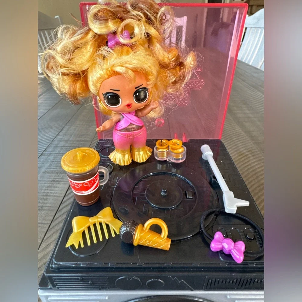 L.O.L. Surprise! L.O.L. Remix Hair Flip Doll named Soprano